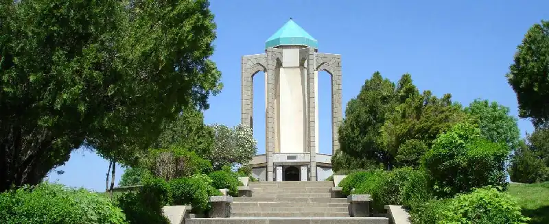 آرامگاه باباطاهر